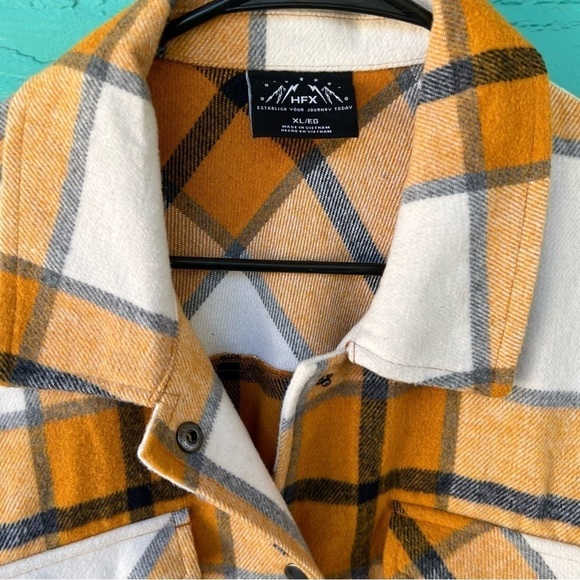 MOUNTAIN WOOL BLEND OVERSIZED PLAID SHACKET SIZE XL EUC - Picture 10 of 10